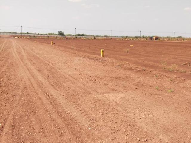 Residential Plot in Zaheerabad for resale Sangareddy. The reference number is 20147392