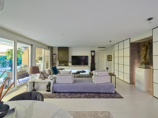 RESIDENZ NAUTILUS: Prestigeträchtiges 5,5 Zimmer Haus mit Garten