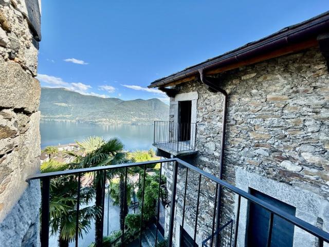 RESIDENZA SECONDARIA RUSTICO 2.5 VISTA LAGO A BRISSAGO