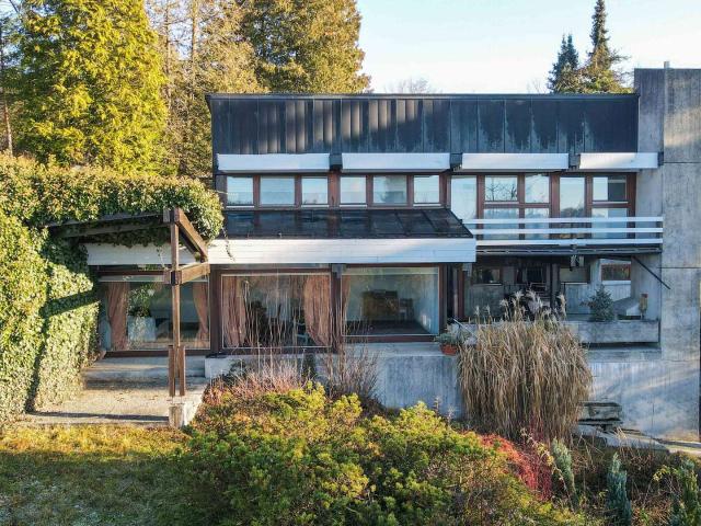 Residieren mit Weitblick: Architektenhaus in exklusiver Lage!