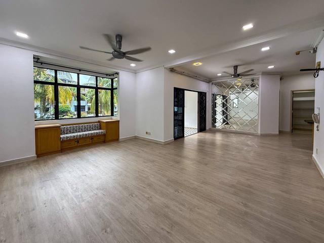 RESORT STYLE CORNER UNIT DMelor Condominium Cyberjaya DMelor