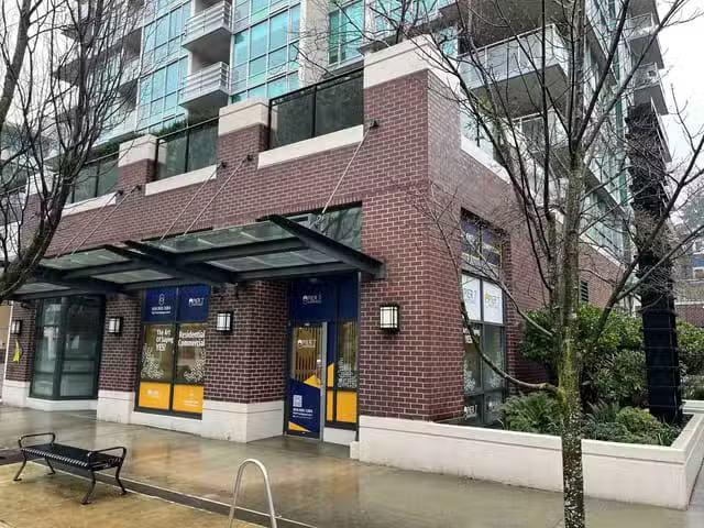 Retail for lease in North Vancouver, North Vancouver, 142 E Es.