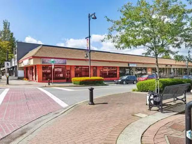 Retail for lease in Langley, Langley, 3075 27133 Fraser Highwa.