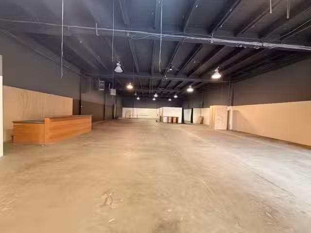 Retail for lease in Richmond, Richmond, 12040 Bridgeport Road.