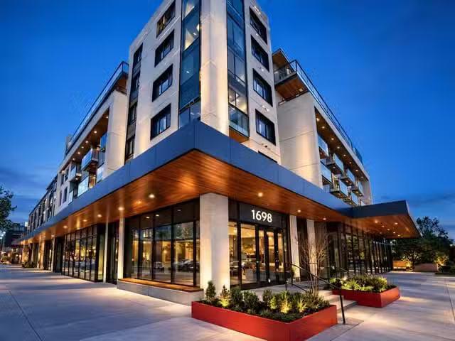Retail for lease in Vancouver, Vancouver East, 1698 E 12th Ave.
