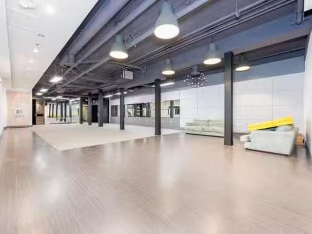 Retail for lease in Vancouver, Vancouver West, 1468 Marine Dri.