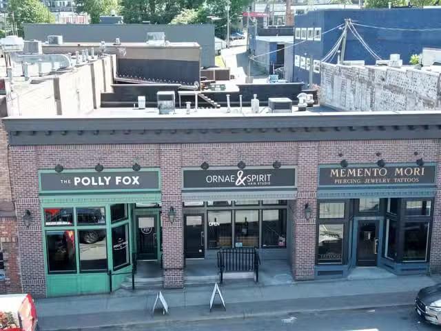 Retail for sale in Abbotsford, Abbotsford, 33780 Essendene Ave.