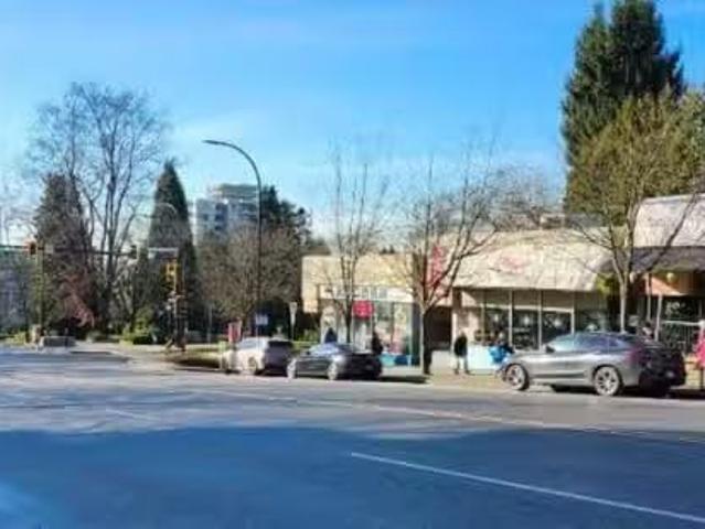Retail for sale in North Vancouver, North Vancouver, 751 Lonsd.