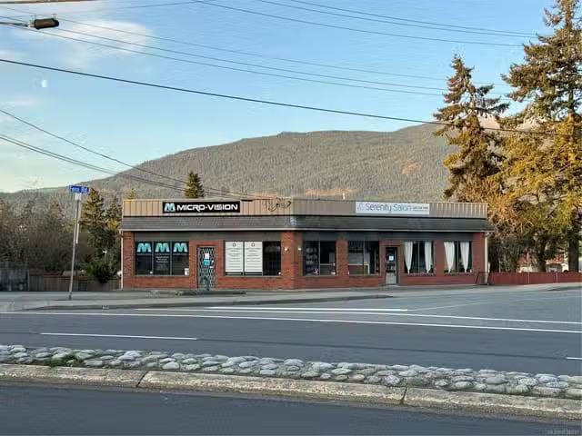 Retail for sale in Nanaimo, 2127 Bowen Rd, 1038231