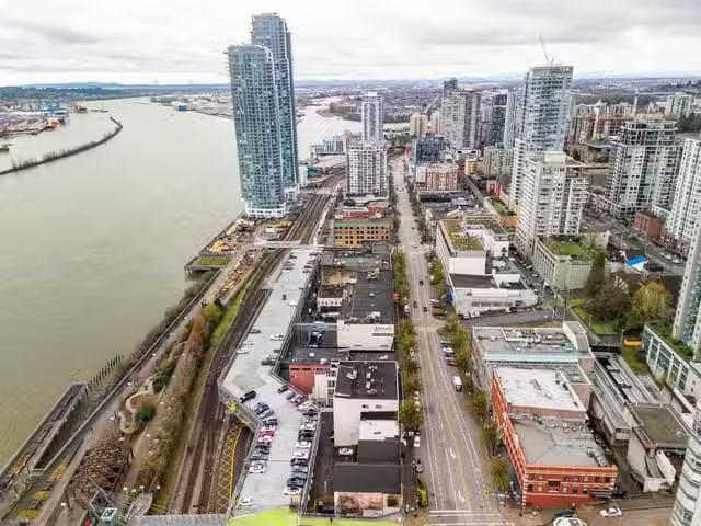 Retail for sale in New Westminster, New Westminster, 416 Colum.