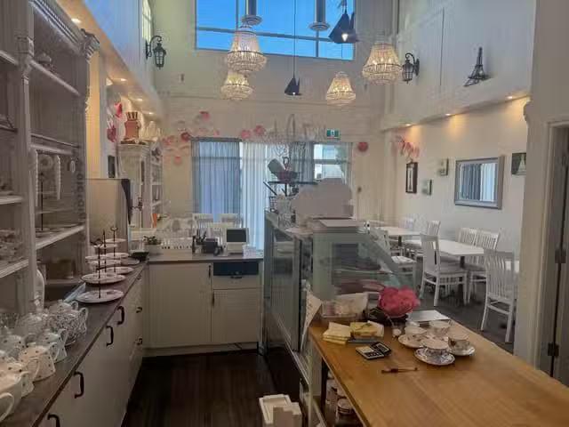 Retail for sale in Surrey, Cloverdale, 107 19289 Langley Bypas.