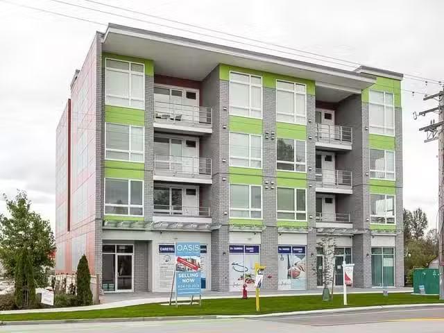 Retail for sale in Surrey, Surrey, 101 & Street, 224984079