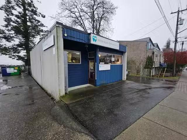 Retail for sale in White Rock, South Surrey White Rock, 15168.