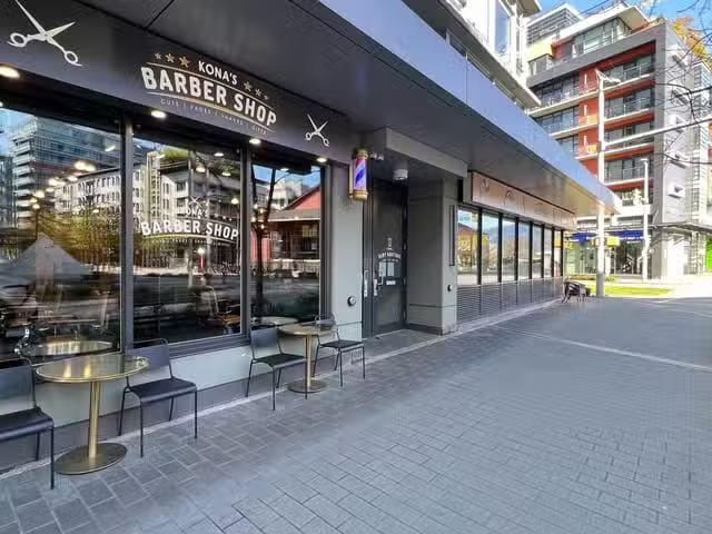 Retail for sale in Vancouver, Vancouver West, 1711 Manitoba St.