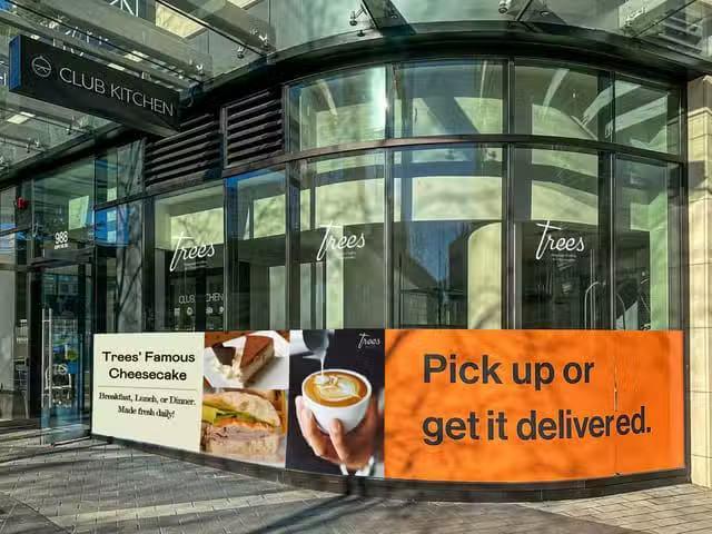 Retail for sale in Vancouver, Vancouver West, 13 988 Expo Boul.