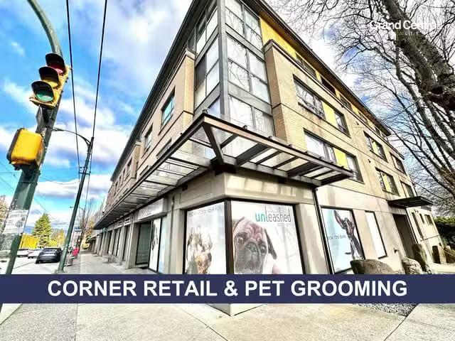 Retail for sale in Vancouver, Vancouver West, 3780 Oak Street.