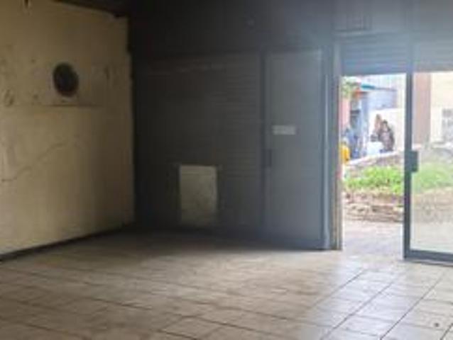 retail shop to let
