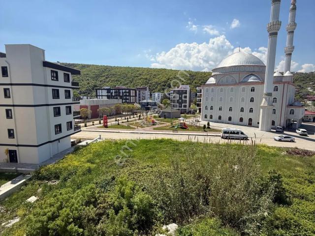Retime / Çakırlar Yalı'da Mükemmel Konumda Kısmi Eşyalı 1+1 Satılık Daire