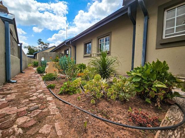 Retiremet & holiday home for sale!