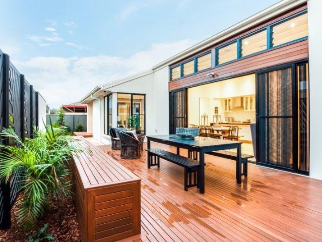 RETOUR DE LOT GRAND 4P AVEC TERRASSE FILANTE VUE SEINE DE PRES DE 116 M2 4 pièces, 84 m²