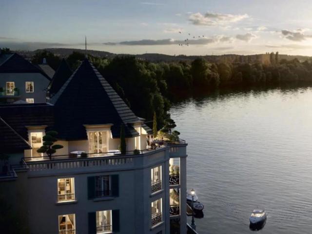 RETOUR DE LOT SUR LA MARINA DE CORMEILLES