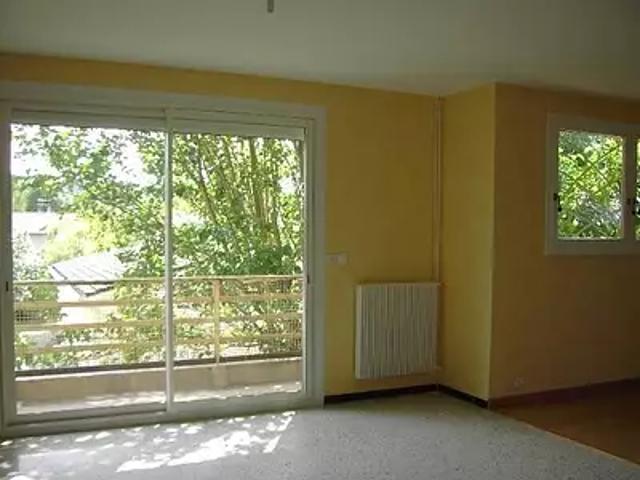 Revel 31250 Location appartement 4 pièces t4