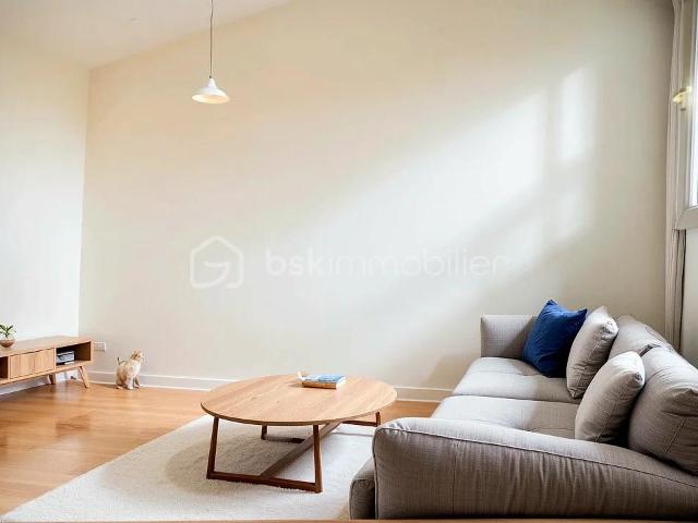 REVEL T2 40 m² au calme dans l’hyper centre