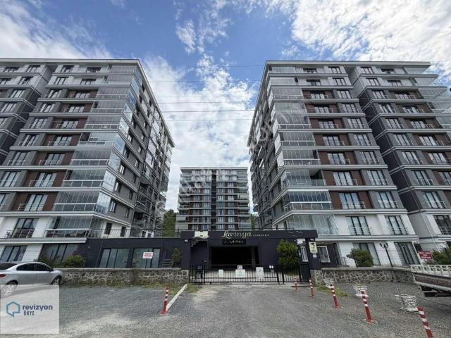 Revizyondan Gölevinin Yıldızı Lavinya Karadeniz Sitesi donanımlı