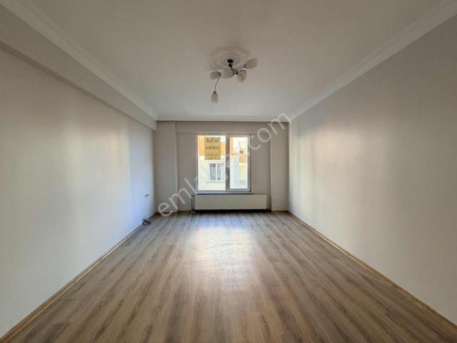 Revos / Çorlu Şeyhsinanda 2+1 Arakat 100m2 Satılık Daire !
