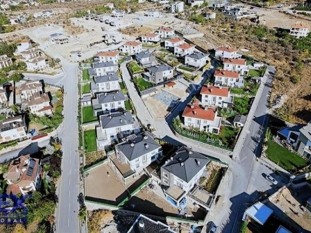 Rex Global | Çay Bağlarında Sıfır Süper Lüks Satılık Villa