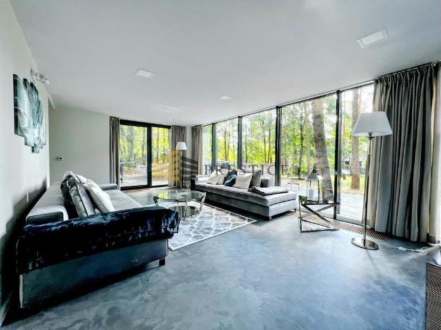 Rezydencja 480 m² na działce 3300 m² Konstancin Jeziorna