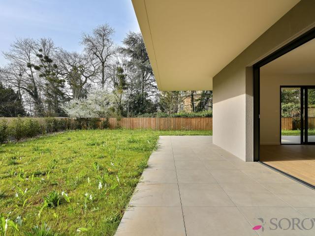 Rez de jardin au cœur d'Ecully