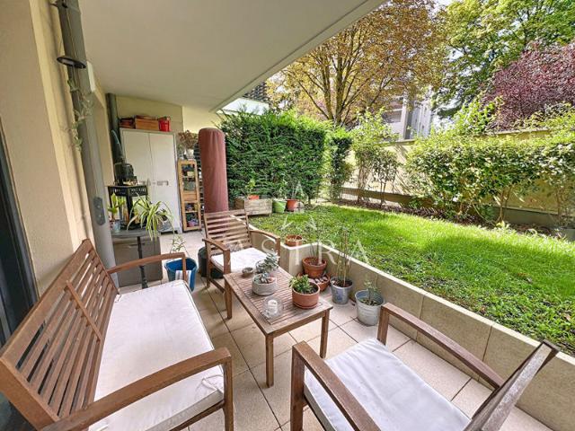 Rez de jardin Au calme dans une résidence de Standing