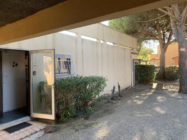 rez de jardin au cap d'agde pour ce T 3 avec parking en nue propriété ou en viager occupé