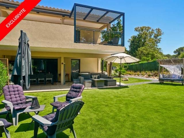 Rez de jardin d'exception près des golfs, avec jardin paysager d