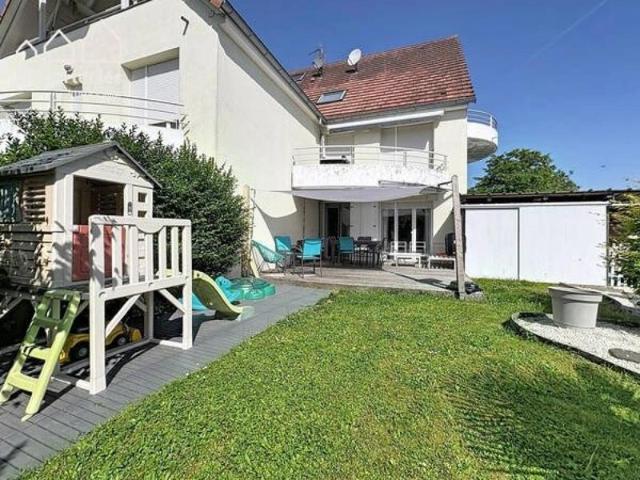 Rez de jardin quartier calme