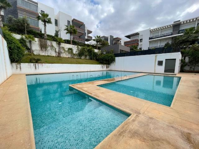 Rez de jardin 340m2 3 chambres 3 places de parking résidence vert marine