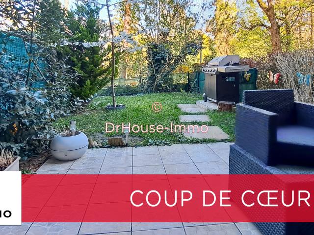 REZ DE JARDIN 3 PIECES CAVE ET PLACE DE PARKING PRIVATIVE