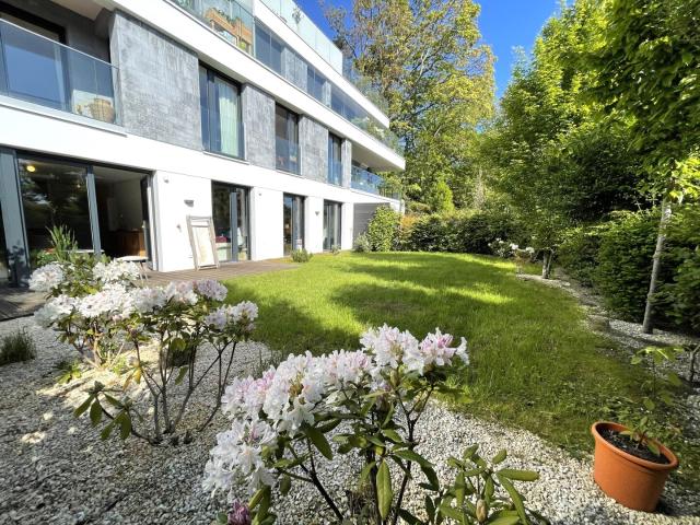 Rez de jardin 4 pièces 90m² avec 117 m² de jardin privatif
