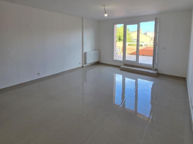 Rez de jardin 78 m² 4 Pièces Plan De Cuques 13380