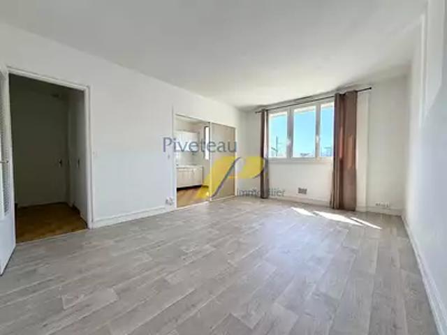 Rezé 44400 Achat / Vente appartement 2 pièces t2 parking