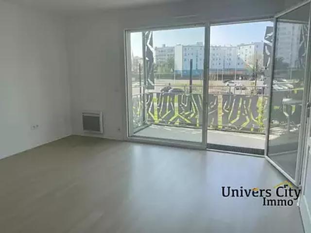 Rezé 44400 Achat / Vente appartement 2 pièces t2 piscine