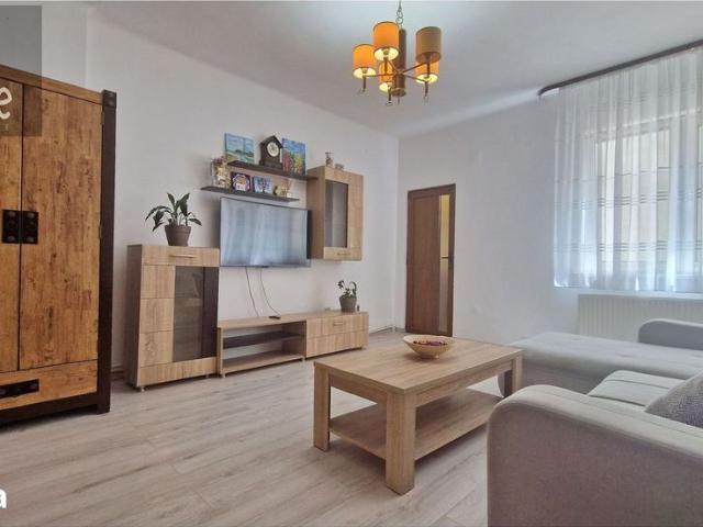 REZERVA! Teatrul Dramatic, Str Vlad Tepes, Apartament 3 camere de in