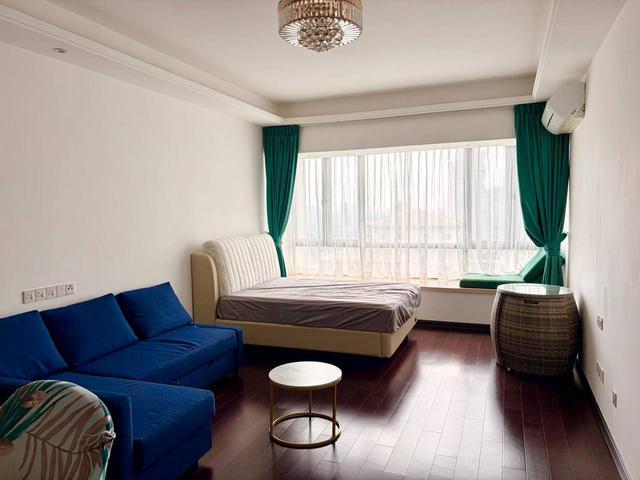 RF Princess Cove Phase 1 Studio High Floor For Rent