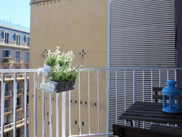 RH4 R2 Single bedroom in a stylish flat near the iconic La Sagrada Familia