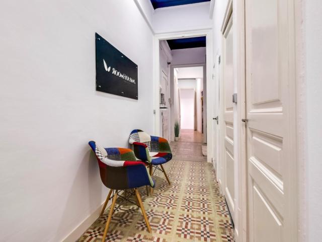 RH9 R5 Appealing single bedroom, bordering Dreta de l'Eixample
