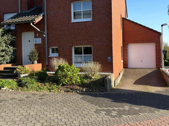 Reihenendhaus mit Garage u. Gewerbefläche
