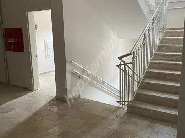 RİZE YAĞLITAŞ KONUTLARINDA TEMİZ 3+1 DAİRE GİRİŞ ÜSTÜ 1 KAT