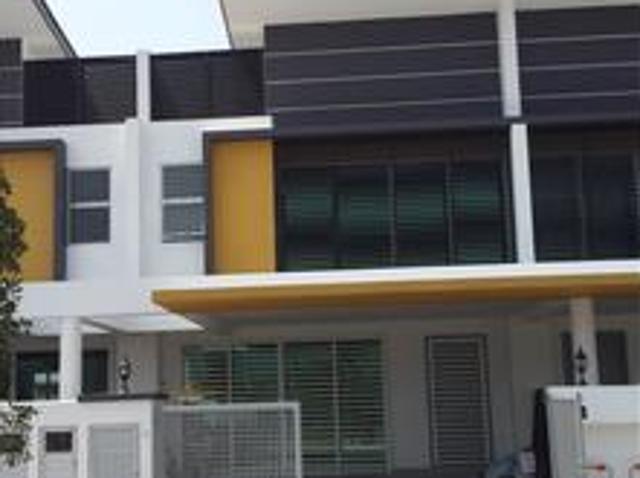 RIMBUN VISTA Super link house