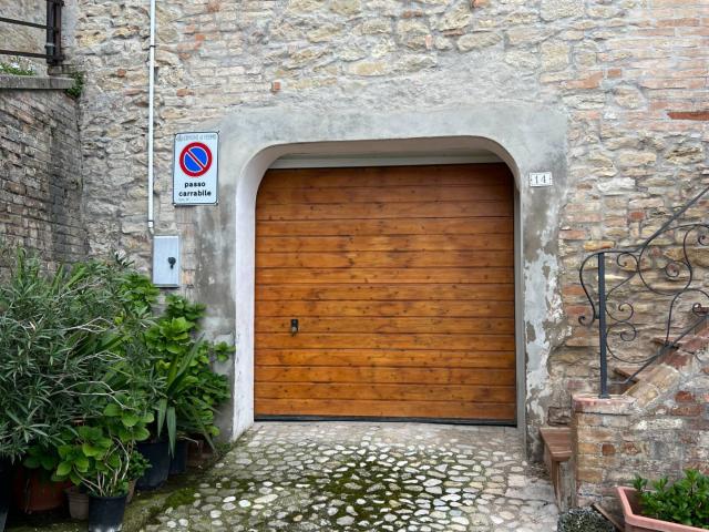 Rimessa in vendita a Fermo, Torre di Palme
